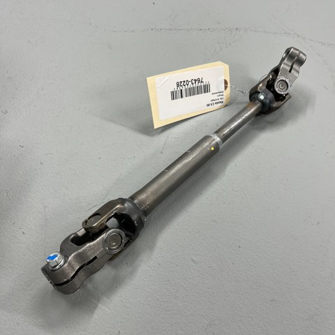 Рульовий кардан нижній DGH932090 MAZDA