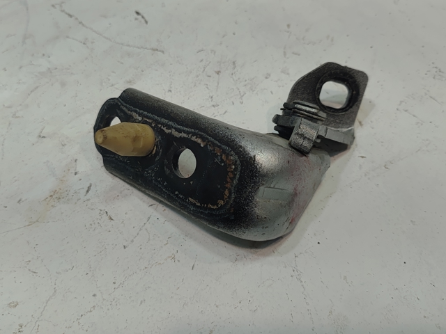 Петля передніх дверей права FL3Z1622800B FORD