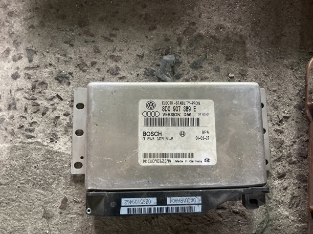 Блок керування ESP 8D0907389E VAG