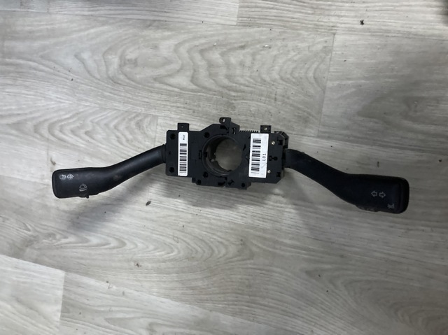 Перемикач підрульовий, лівий 8L0953513G VAG