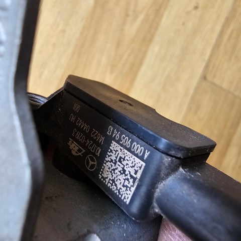 Датчик рівня положення кузова, задній A0009059413 MERCEDES
