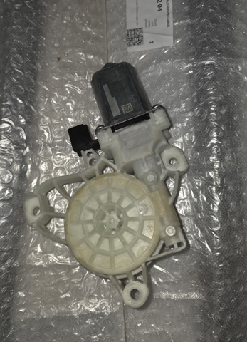 Мотор склопідйомника дверей передніх, правих A0009065706 MERCEDES