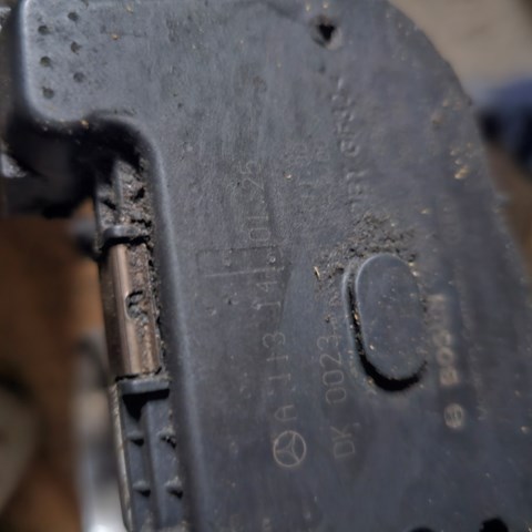 Заслінка повітряна A1131410125 MERCEDES