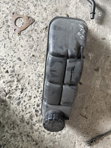 Бачок для води Mercedes E