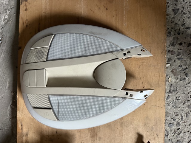 Лампочка освітлення салону A2118206401 MERCEDES