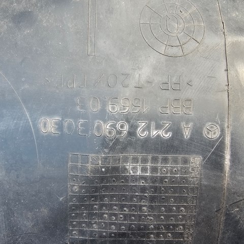 Підкрилок переднього крила, лівий задній A2126903030 MERCEDES