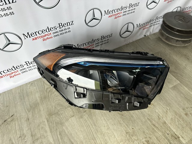 Фара передня права A2439065600 MERCEDES