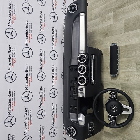 Передня панель A2476807300 MERCEDES