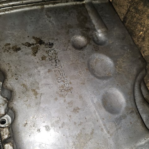 Піддон масляний картера двигуна R6480140302 MERCEDES