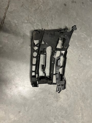 Кріплення бампера 51118069347 BMW