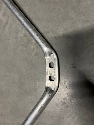 Шина бампера переднього 51647422292 BMW