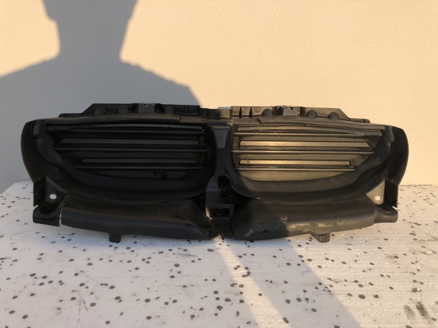 Жалюзі радіатора 51117178116 BMW
