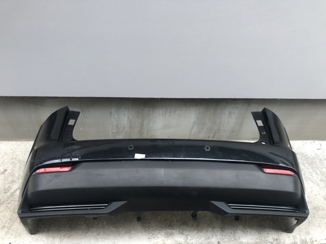 Буфер (бампер) задній 5215978904 TOYOTA