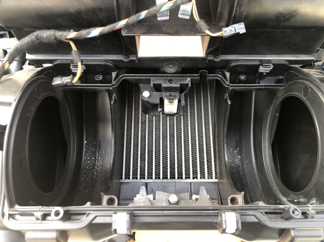 Випарник 64119238655 BMW