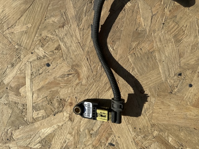 Датчик Ейрбег передній 891730F010 TOYOTA