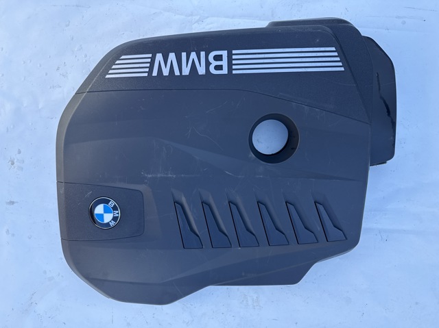 Кришка двигуна декоративна 11147935418 BMW