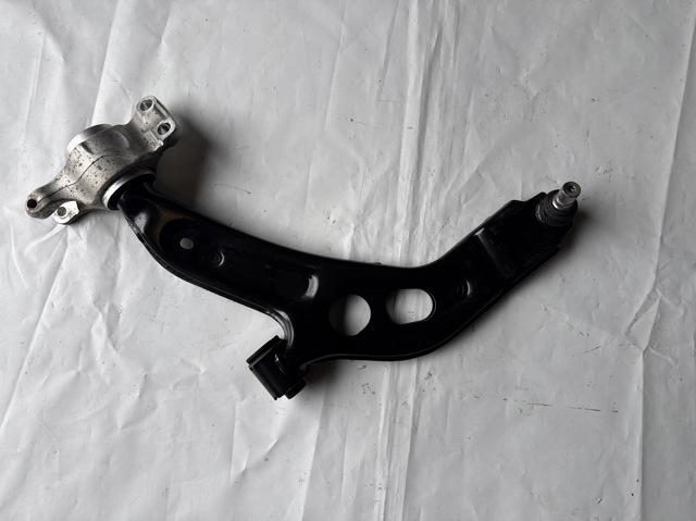 Поперечний важіль 31108846543 BMW