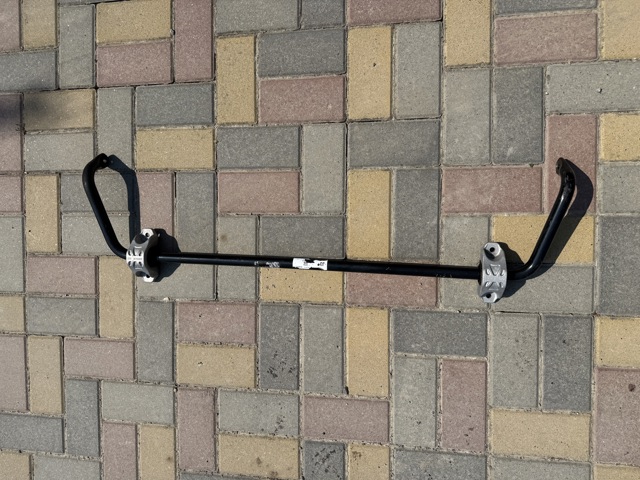 Стабілізатор передній стійкості 31306853911 BMW