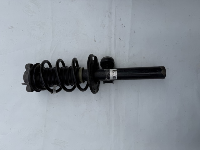 Стійка передня права 31316895498 BMW