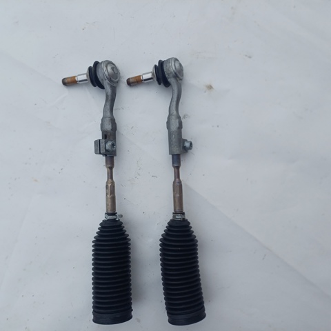 Тяга рульова в зборі, права 32106880697 BMW