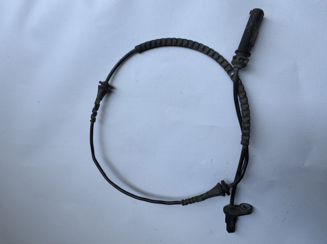 Датчик АБС (ABS) передній 34526895657 BMW