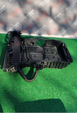 Корпус повітряного фільтра, нижня частина 4M0133837 VAG