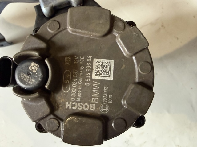 Помпа водяна, додатковий електричний 64116834936 BMW