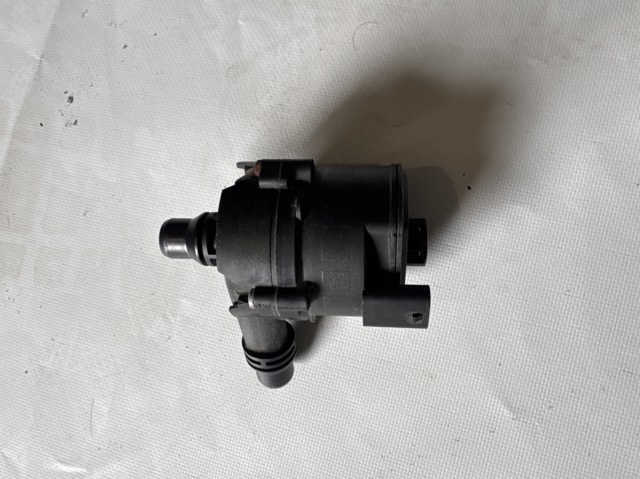 Водяний насос охолодження електричний додатковий 64219372723 BMW