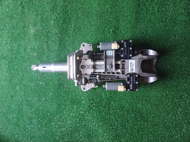 Колонка рульового управління A2054608801 MERCEDES