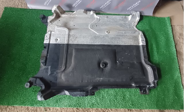 Захист двигуна задній A2055200423 MERCEDES