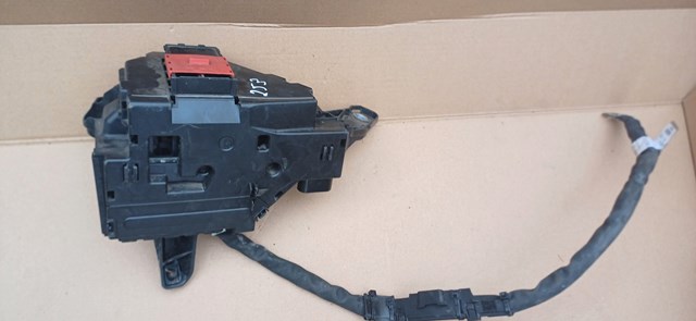 Коробка запобіжників A2535409715 MERCEDES