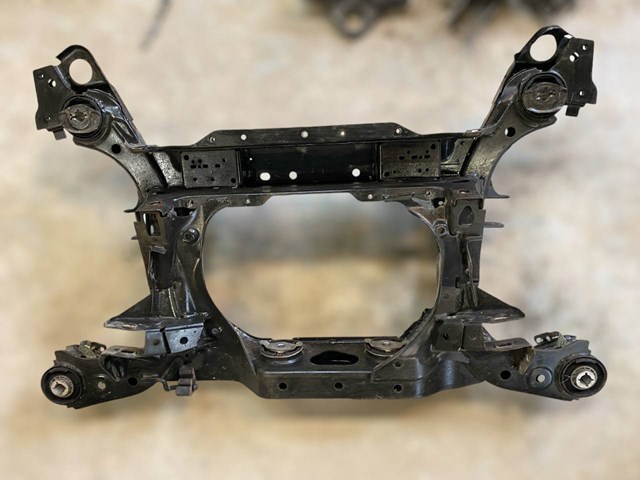 Підвіска задня 32268544 VOLVO