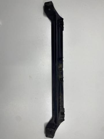 Балка під радіатор нижня 7P0805551 PORSCHE