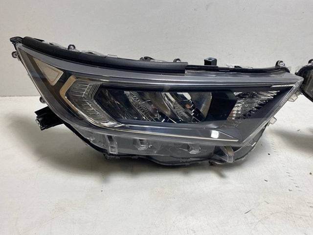 Фара основна ліва 8118542840 TOYOTA