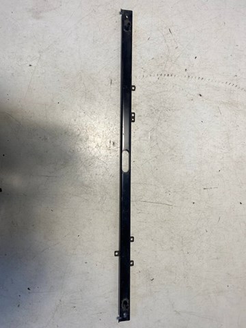 Балка радіатора верхня LR028303 LAND ROVER