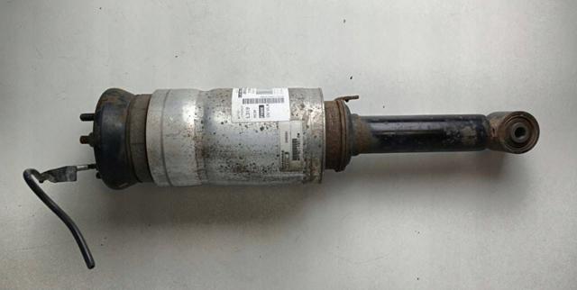 Амортизатор передній LR032646 LAND ROVER