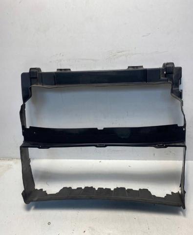 Повітроводи системи охолодження двигуна LR033397 LAND ROVER