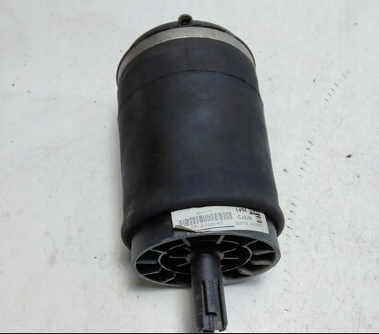 Пневмоподушка задня LR044853 LAND ROVER
