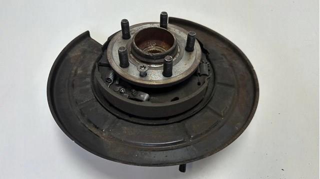 Цапфа поворотного кулака LR045825 LAND ROVER