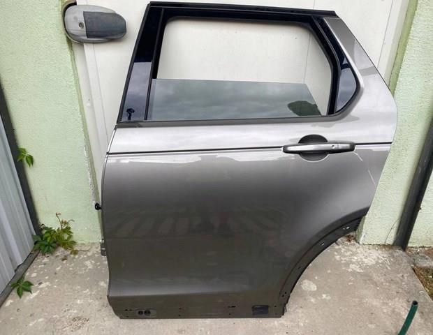 Двері задні, ліві LR061285 LAND ROVER