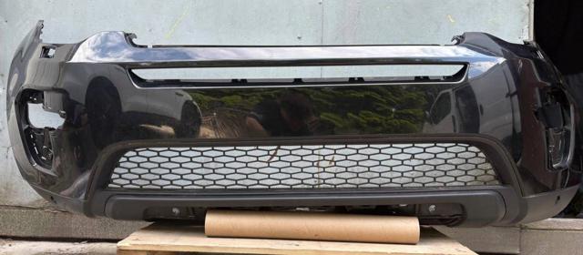 Буфер (бампер) передній LR068313 LAND ROVER