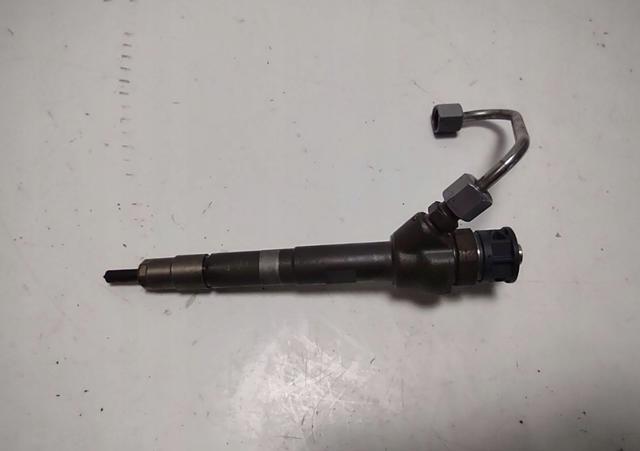 Форсунка дизельна в зборі, розпилювач + тримач LR073710 LAND ROVER