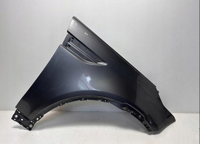 Переднє праве крило LR080199 LAND ROVER