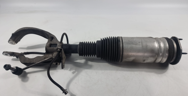 Стійка передня, ліва LR081564 LAND ROVER