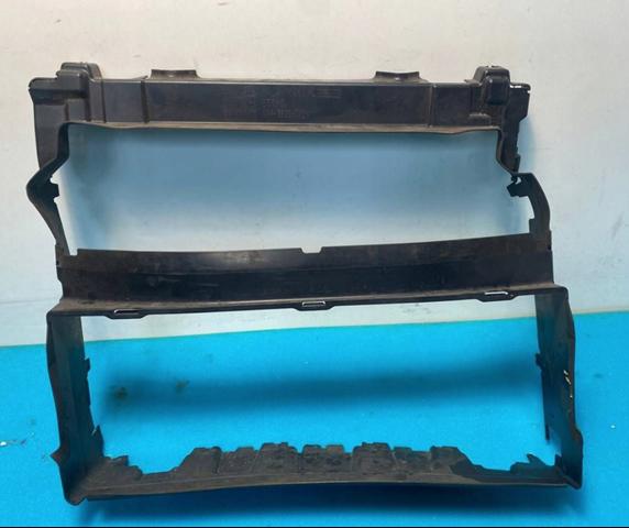 повітропровід радіатора LR084885 LAND ROVER