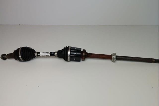 Піввісь передня, права LR112408 LAND ROVER