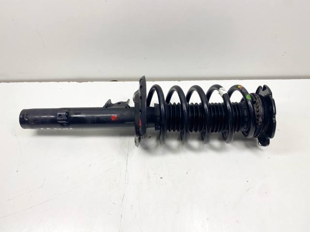 Стійка передня права LR126237 LAND ROVER