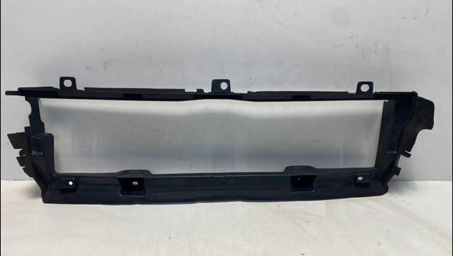 Спойлер бампера LR139470 LAND ROVER