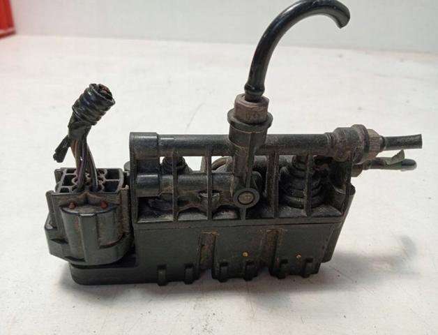 Блок клапанів регульованої підвіски, задній RVH000055 LAND ROVER