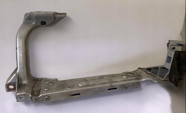 Рамка радіатора права T4N3260 JAGUAR